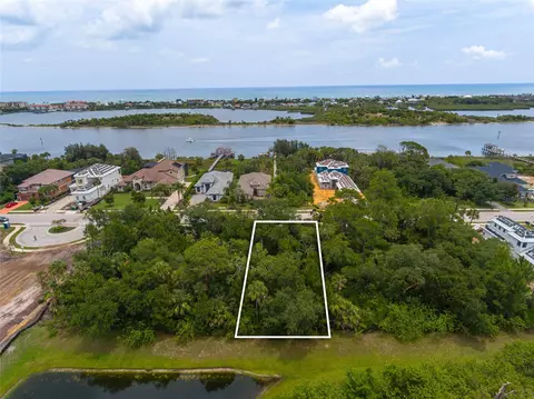 246 S Riverwalk Dr, Palm Coast, FL 32137