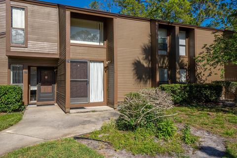 28 Oxford Ln, Palm Coast, FL 32137