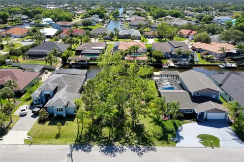 14 Cleveland Ct, Palm Coast, FL 32137