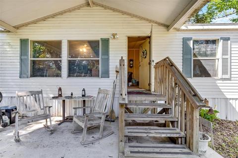 111 Price St, Palatka, FL 32177