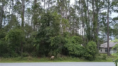 8 Squire Ct, Palm Coast, FL 32164