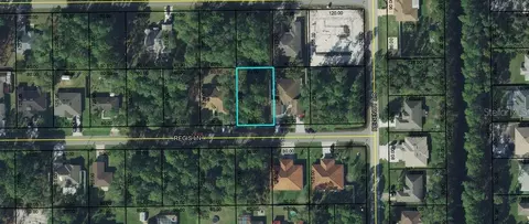 6 Regis Ln, Palm Coast, FL 32164