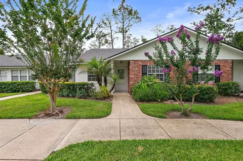 11 Kings Colony Ct N, Palm Coast, FL 32137