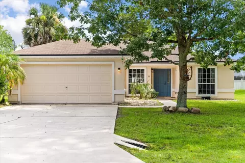 15 Royal Leaf Ln, Palm Coast, FL 32164