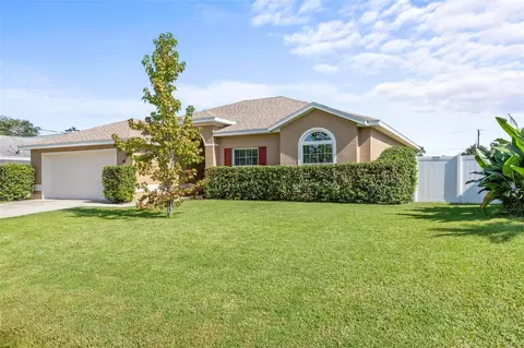 48 Fenwick Ln, Palm Coast, FL 32137