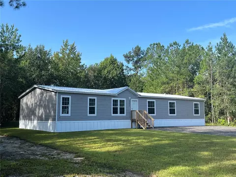 4225 Joyce St, Hastings, FL 32145