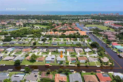 20 Classic Ct S, Palm Coast, FL 32137
