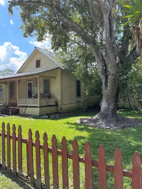 105 N Moore St, Bunnell, FL 32110