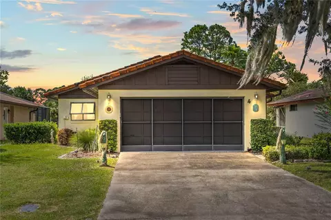 4 Lago Vista Pl, Palm Coast, FL 32164