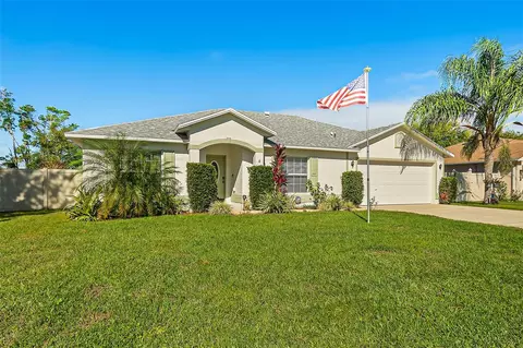 8 Firethorn Ln, Palm Coast, FL 32137