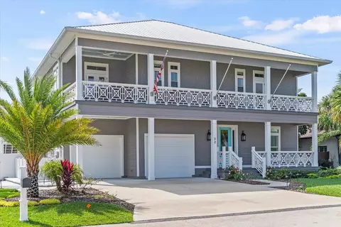 32 Seascape Dr, Palm Coast, FL 32137