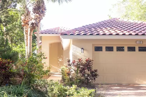 12 Laguna Ct, Palm Coast, FL 32137