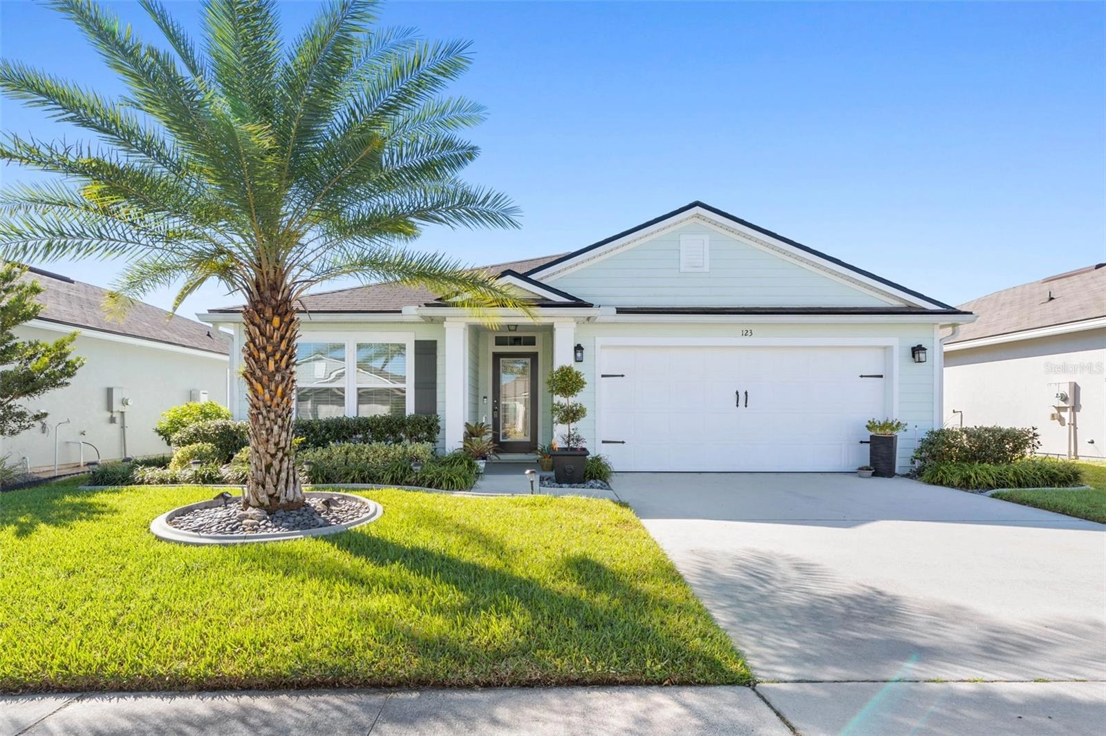 123 Golfview Ct, Bunnell, FL 32110 photo 1