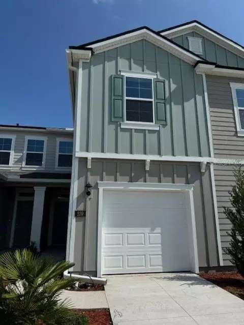 239 Redbud Rd, Palm Coast, FL 32137