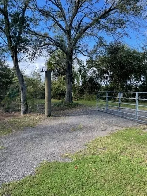135 Ohio Ave, Bunnell, FL 32110