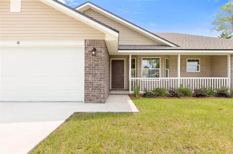 18 Praver Ln, Palm Coast, FL 32164