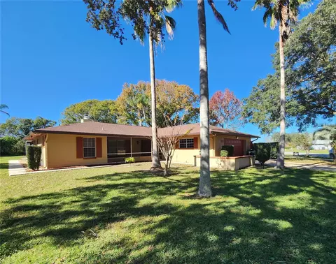 2132 Hainlin Ct, Deltona, FL 32738