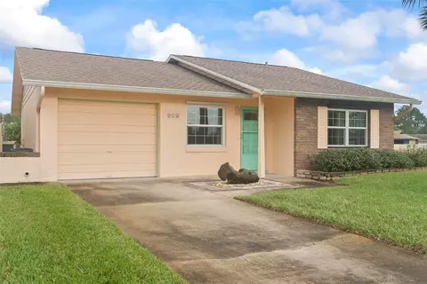 909 Egret Ct, Edgewater, FL 32141