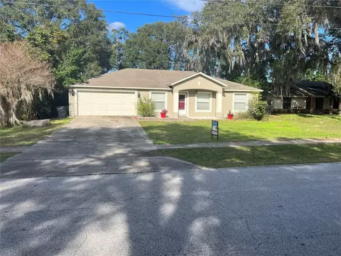 2049 Brewster Dr, Deltona, FL 32738