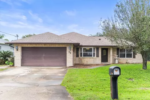 35 Faircastle Ln, Palm Coast, FL 32137