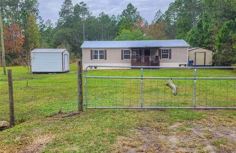 10425 Dillon Ave, Hastings, FL 32145