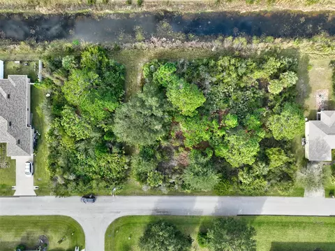 98 Lynbrook Dr, Palm Coast, FL 32137