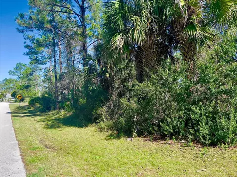 1 Pine Croft Ln, Palm Coast, FL 32164