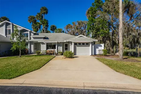 2 Lake Forest Ct N, Palm Coast, FL 32137