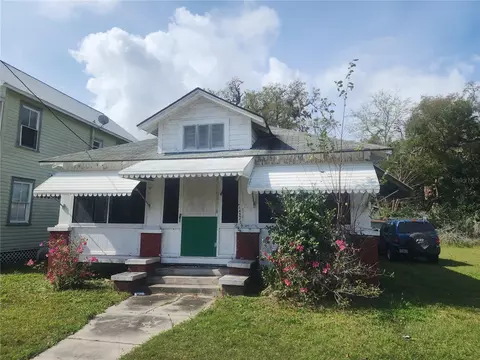212 S Myrtle Ave, New Smyrna Beach, FL 32168
