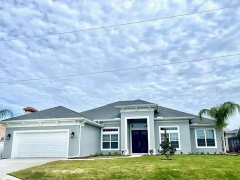 37 Colonial Ct, Palm Coast, FL 32137