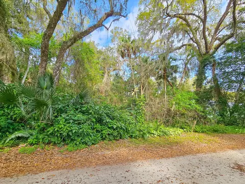 15 Debra Dr, Palm Coast, FL 32137