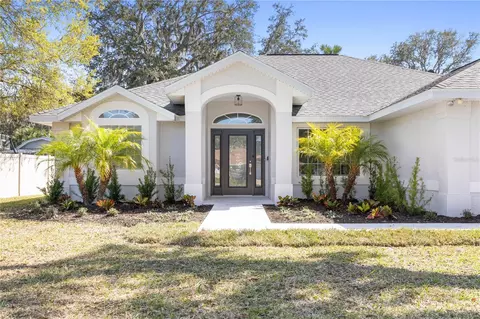 9 Maple St, Flagler Beach, FL 32136