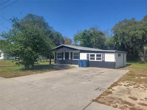 1715 Derbyshire Rd, Daytona Beach, FL 32117