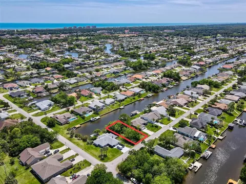 5 Cool Water Ct, Palm Coast, FL 32137
