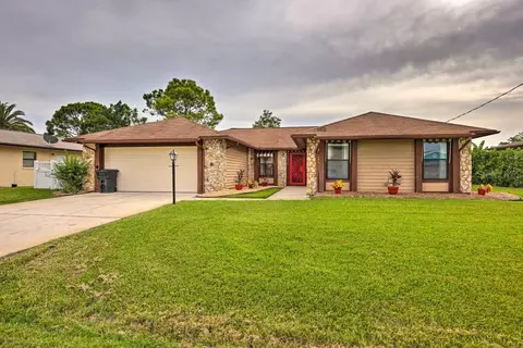 18 Clinton Ct S, Palm Coast, FL 32137