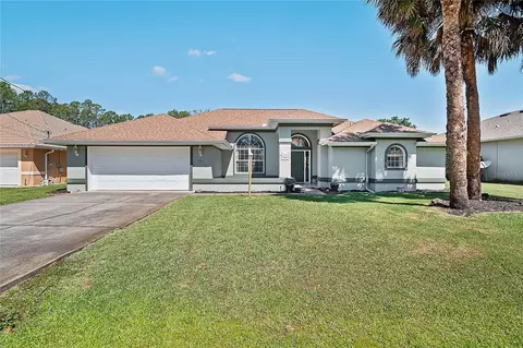 10 Washington Pl, Palm Coast, FL 32164
