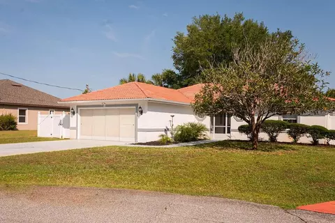 3 Profile Pl, Palm Coast, FL 32164