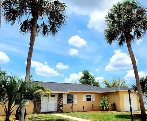 2212 Austin Ave, Deltona, FL 32738