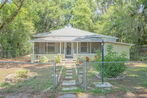 1203 E Rich Ave, Deland, FL 32724