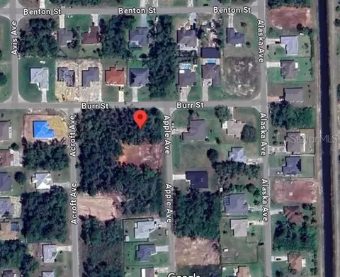 1033 Apple Ave, Lehigh Acres, FL 33971