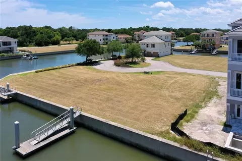 20 Spinaker Cir, Palm Coast, FL 32137