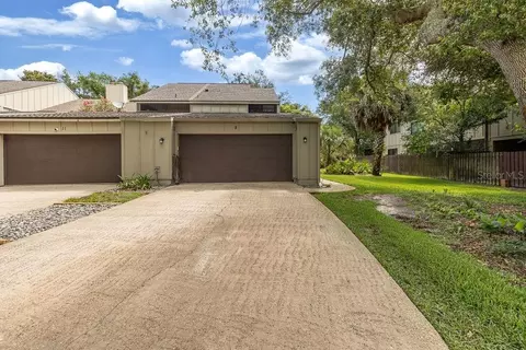 9 Autumnwood Trl, Ormond Beach, FL 32174