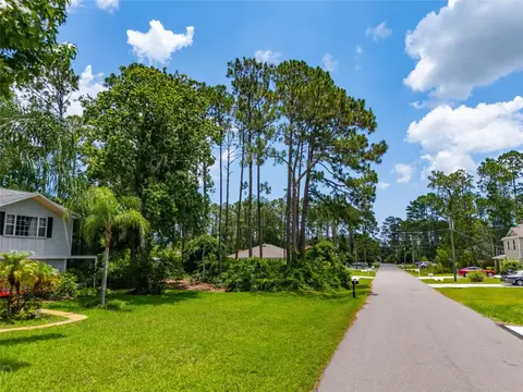 3 Ryding Ln, Palm Coast, FL 32164