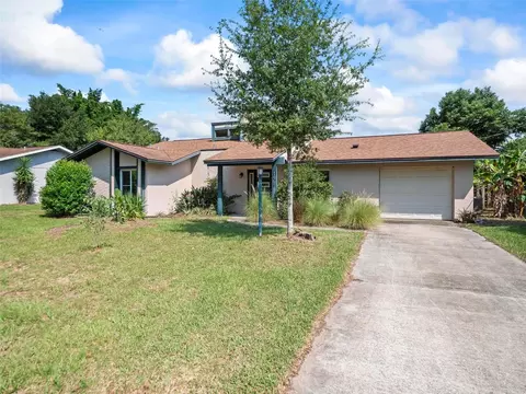 121 Berkshire Ln, Palm Coast, FL 32137
