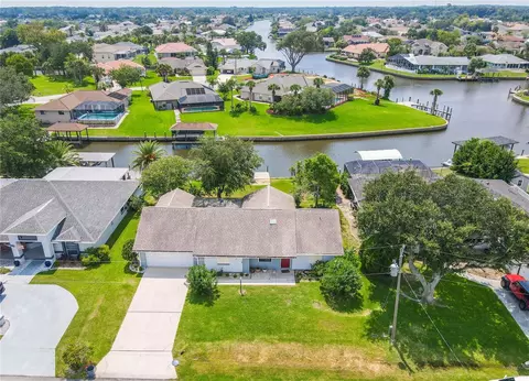 9 Conway Ct, Palm Coast, FL 32137