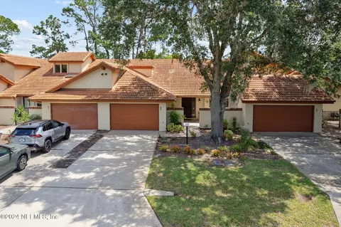 53 Village Cir, Palm Coast, FL 32164