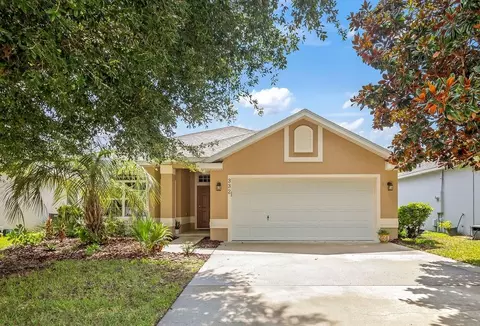 332 Admiralty Ct, Edgewater, FL 32141