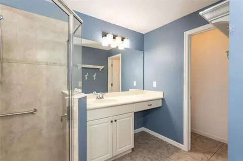 Bath - 118 Golfview Ct, Bunnell, FL 32110 photo 2 of 3