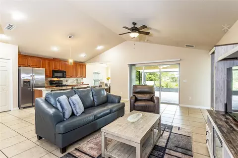 Living - 118 Golfview Ct, Bunnell, FL 32110 photo 2 of 3