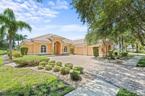 24 Eastlake Dr, Palm Coast, FL 32137